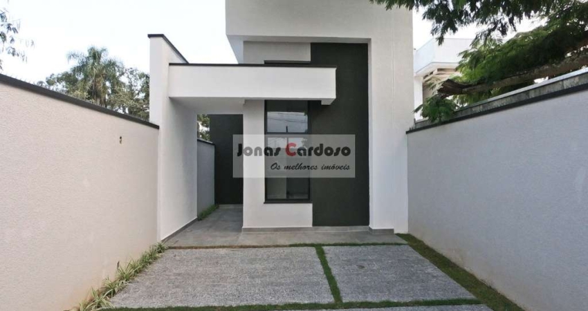 Imperdível oportunidade de adquirir casa nova térrea com 3 quartos (1 suíte), 2 vagas, na Vila da Prata em Mogi das Cruzes. Por R$549 mil