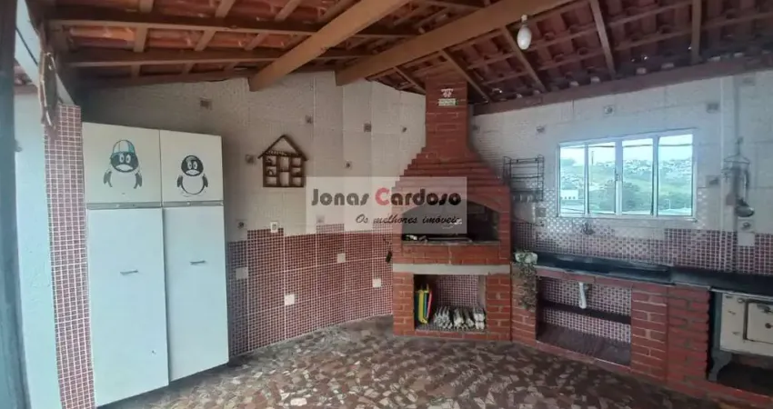 Imperdível casa à venda em Mogi das Cruzes-SP, Vila Caputera: 2 quartos, 2 salas, 2 banheiros, 2 vagas de garagem! Por R$: 500 mil, estuda permuta.