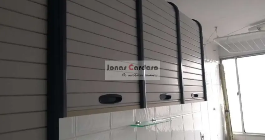 Apartamento no condomínio João XXIII, 2 dormitórios.
