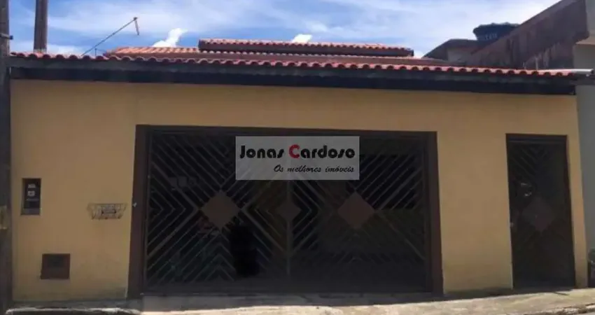 Imperdível Residência à Venda em Mogi das Cruzes-SP no Jardim Layr: 3 Quartos, 1 Suíte, 1 Sala, 2 Banheiros, 4 Vagas. Por 530 Mil.