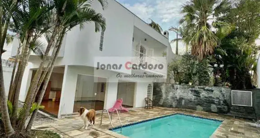 Imperdível oportunidade de comprar casa de luxo em Vila Nova Socorro, Mogi das Cruzes-SP, com 6 quartos, 1 suíte e 454m² de área.