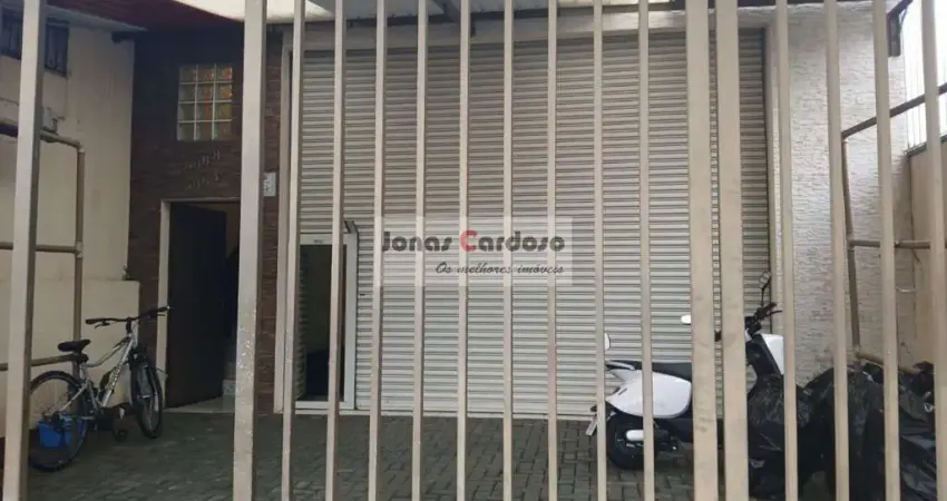 Salão Comercial para Locação em Mogi das Cruzes-SP, Bairro Jardim São Pedro: 1 Sala, 2 Banheiros, 1 Vaga de Garagem.