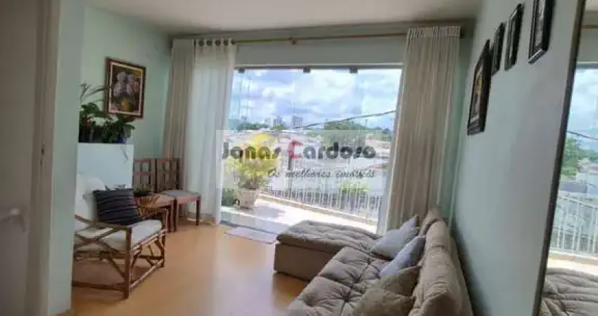Casa à venda no Centro de Mogi das Cruzes-SP 2 casas Térrea e Superior: 2 quartos, 1 sala, 1 banheiro, 1 vaga de garagem. Por 970 Mil