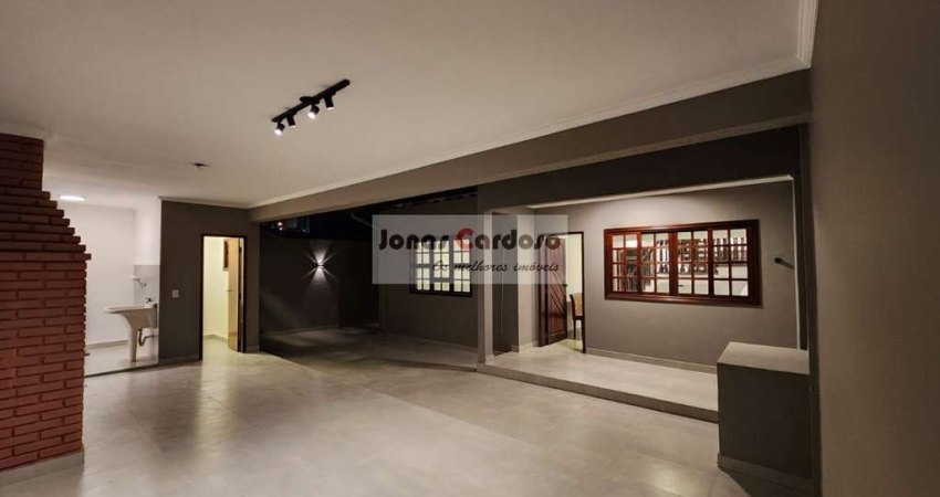Imperdível oportunidade: Casa à venda em Mogi das Cruzes-SP, Jardim Marica! 5 quartos, 2 suítes, 2 salas, 4 banheiros, 4 vagas de garagem. Por 980 Mil