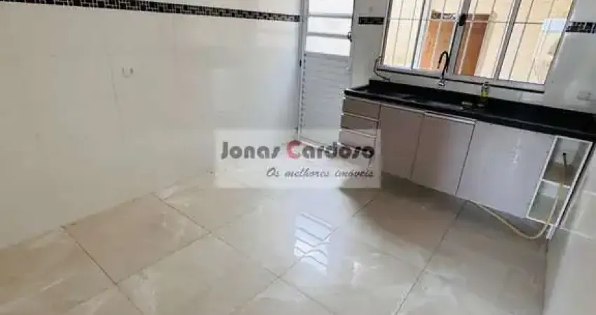 Casa em Condomínio de Luxo na Vila Cintra, Mogi das Cruzes-SP: 2 Quartos, 1 Sala, 1 Banheiro, 2 Vagas. Por 330 Mil.