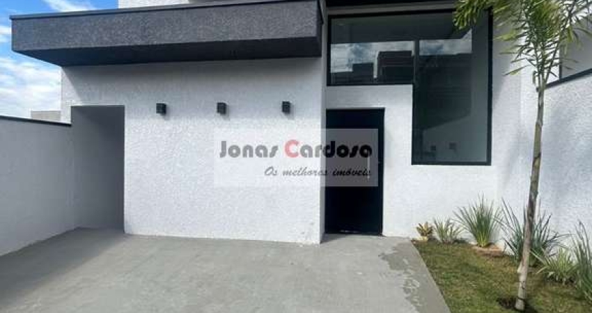 Casa em condomínio à venda em Mogi das Cruzes-SP, no Jardim Nathalie! 3 quartos, 1 suíte, 1 sala, 2 banheiros, 2 vagas, 150m². Por 820 Mil.