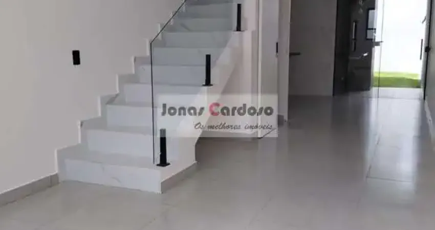 Linda casa à venda em mogi das cruzes-sp, jardim aeroporto ii: 3 quartos, 1 suíte, 1 sala, 3 banheiros, 2 vagas, 90m²! por 489 mil.