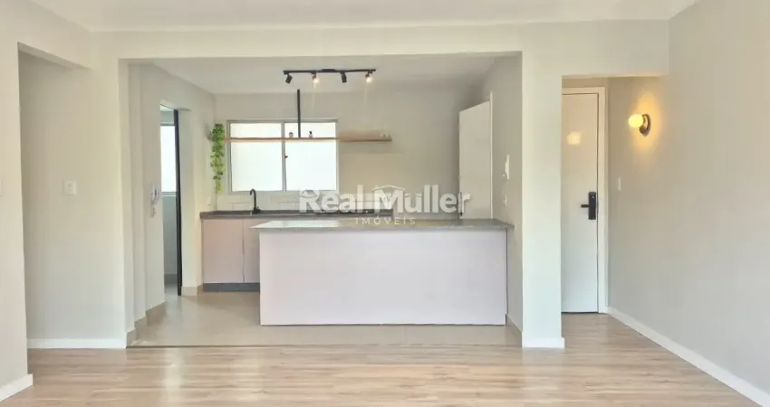 Apartamento 3 dormitórios (1 suíte) - bairro ahu – reformado - 2 vagas garagem