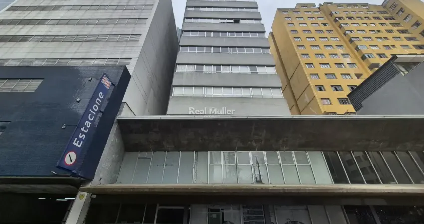 Sala comercial no centro na rua josé loureiro - frente ao sesc
