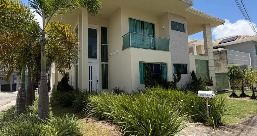 Sofisticação, espaço e conforto definem esta belíssima residência no Bosque das Palmeiras.