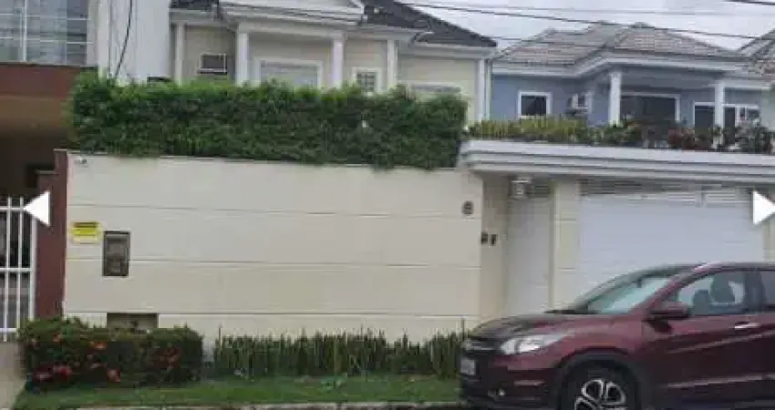 Casa em condomínio fechado com 4 quartos à venda na Rua Daniel Barreto dos Santos, Vargem Pequena, Rio de Janeiro