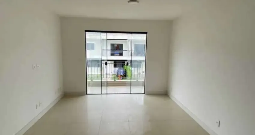Casa em condomínio fechado com 4 quartos para alugar na Rua Manhuaçu, Vargem Grande, Rio de Janeiro