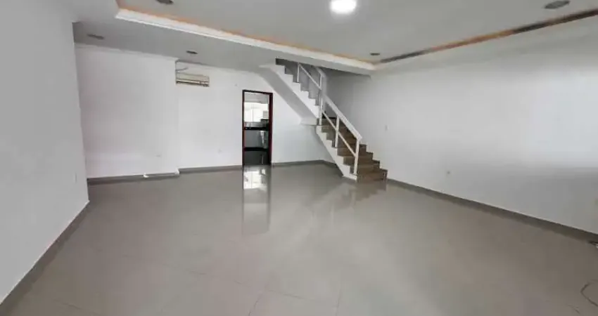 Casa em condomínio fechado com 4 quartos para alugar na Estrada dos Bandeirantes, Camorim, Rio de Janeiro