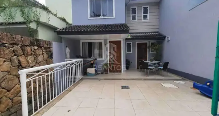 Casa em Condomínio : Duplex / Residencial / Freguesia (Jacarepaguá)