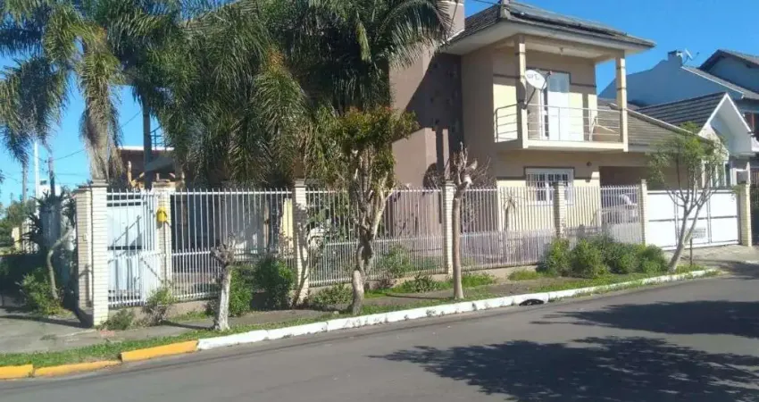 Casa com 3 dormitórios à venda, 213 m² por R$ 1.060.000,00 - Parque da Matriz - Cachoeirinha/RS