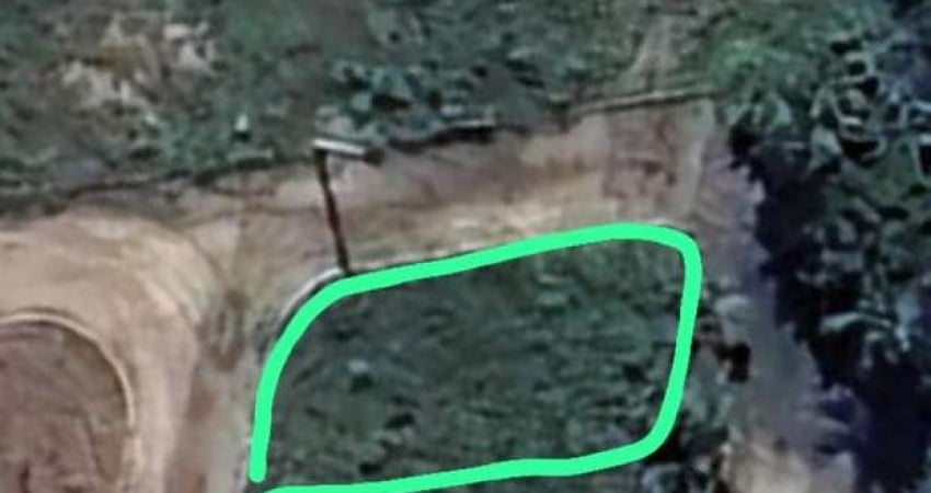 Lote disponível para venda no Parque Viver - localizado em rua paralela a Noide Cerqueira.
