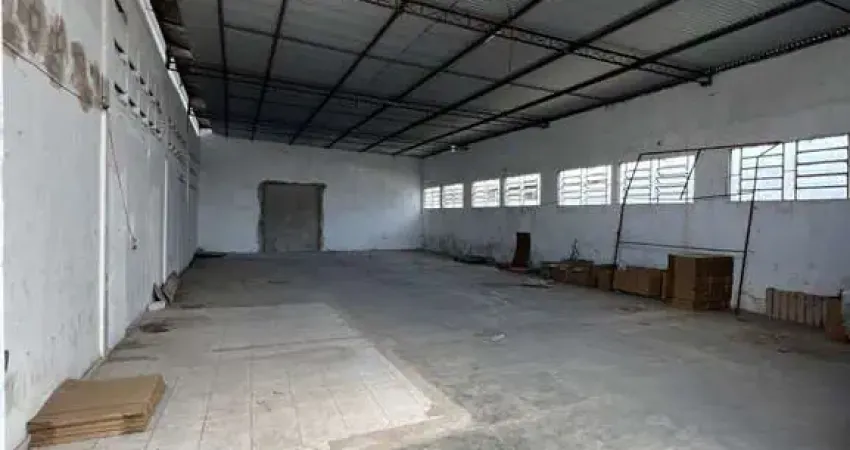 Galpão Comercial de 250m² ,  para Locação em Feira de Santana-BA, Bairro Cis!