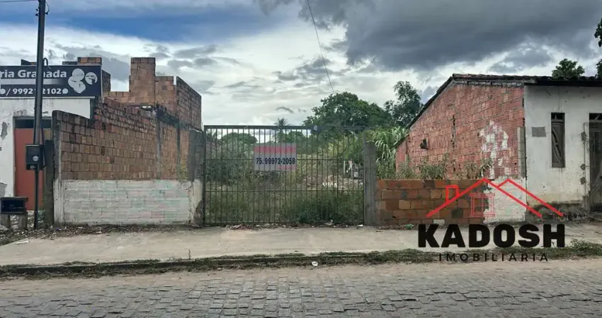 Oportunidade imperdível! Terreno para venda localizado no Bairro no Feira VII, próximo ao parque da Cidade em Feira de Santana