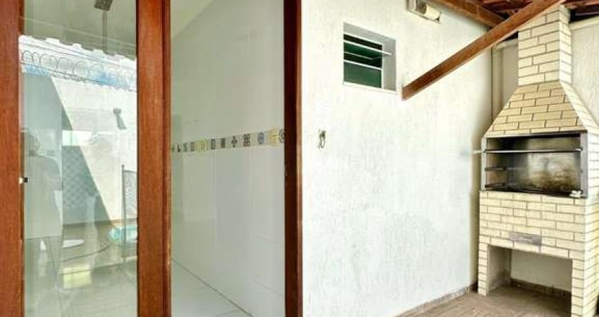Casa em Condomínio de Alto Padrão com 3 Quartos e 2 Vagas de Garagem no Bairro Sim, Feira de Santana-BA