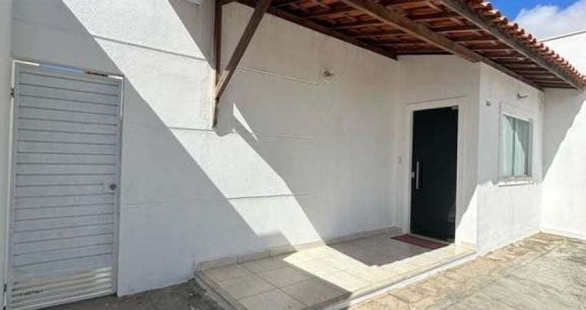 Imóvel de Luxo em Condomínio em Santo Antônio dos Prazeres, Feira de Santana-BA: 3 quartos, 1 suíte, 2 vagas - 161,50 m².