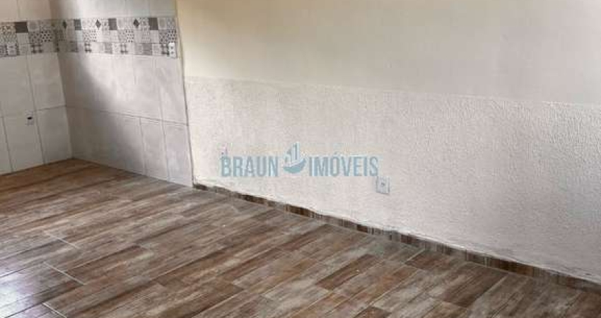 Excelente sobrado 2 dormitórios até 100% financiado em Gravataí no Bairro Passos Dos Ferreiros.