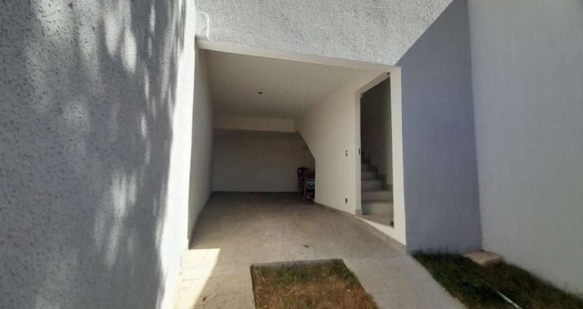Casa em condomínio fechado com 2 quartos à venda na Rua Radialista Delson Amanda, 262, Céu Azul, Belo Horizonte