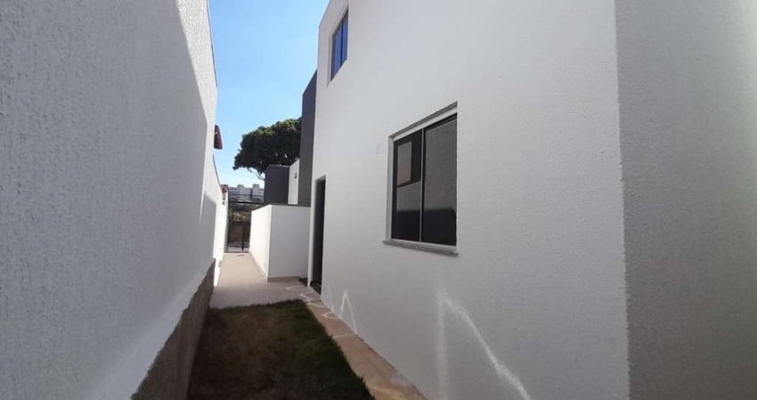 Casa em condomínio fechado com 3 quartos à venda na Rua Lírios Do Campo, 82, Etelvina Carneiro, Belo Horizonte