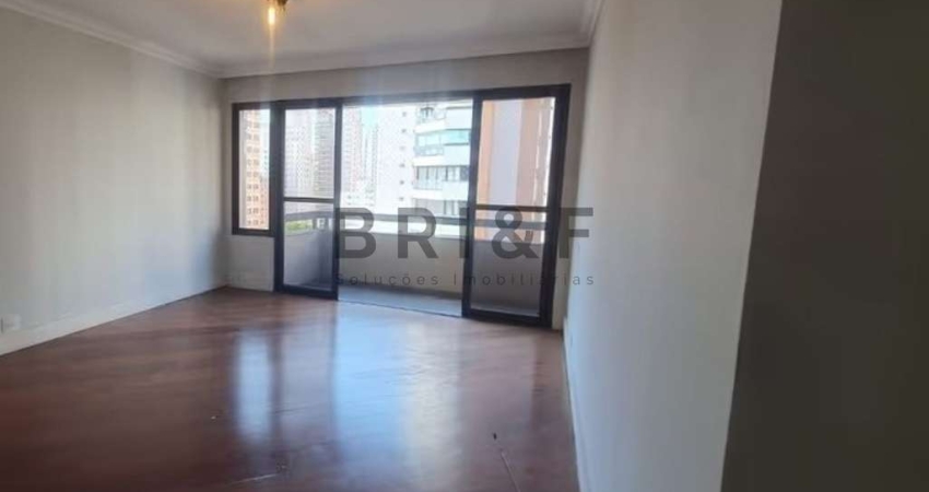 APARTAMENTO A VENDA E LOCAÇÃO COM 130M², 3 DORMITÓRIOS, 1 SUÍTE E 2 VAGAS EM MOEMA