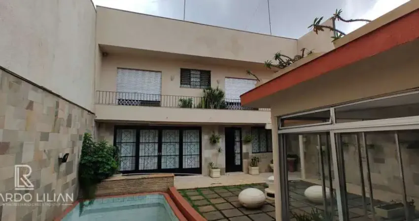 Sobrado de Alto Padrão em localização super privilegiada ao Lado da Praça da Independência