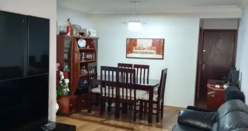 'Apartamento de 3 dormitórios com sacada, duas vagas de garagem e lazer em ótima localização'