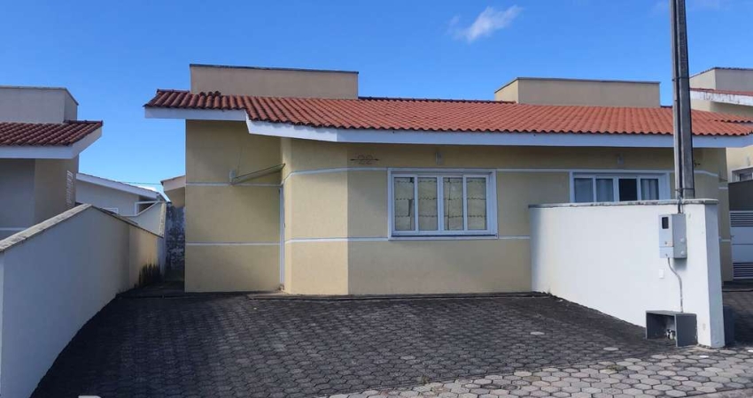A VENDA!!! - Casa térrea de condominio com 81m² - 3 dorms sendo uma suite e duas vagas..