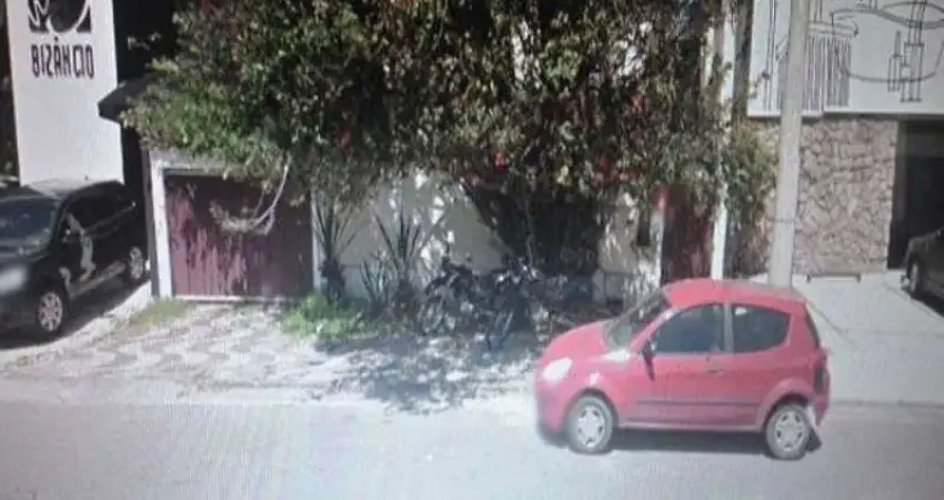 Terreno à venda em Salvador-BA, bairro Caminho das Árvores  390,00 m² de área