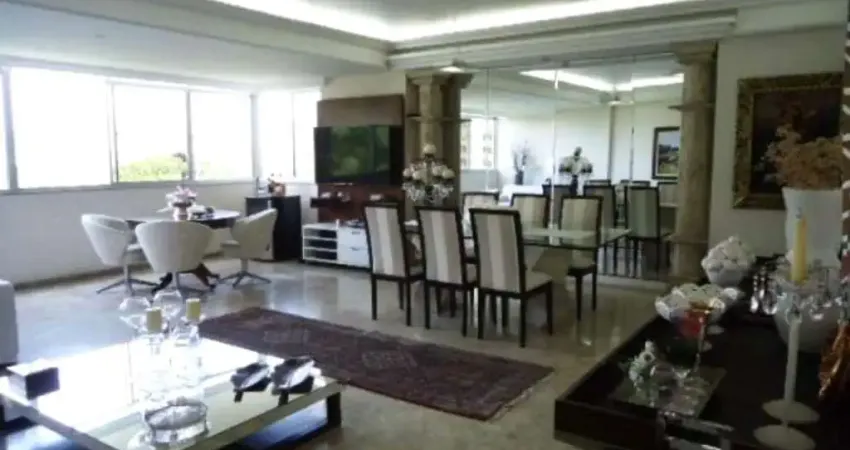 Apartamento no Centro de Salvador-BA, 4 quartos, 1 suíte, 2 salas, 4 banheiros, 2 vagas, 200m². Venha conferir!