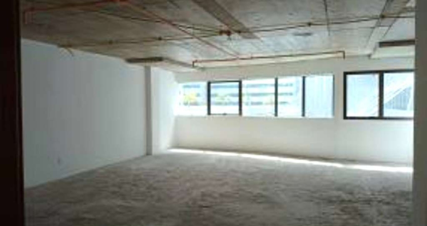 Sala Comercial à Venda em Salvador-BA, São Cristóvão: 2 Salas, 2 Banheiros, 2 Vagas, 70,66 m² de Área. Imperdível!