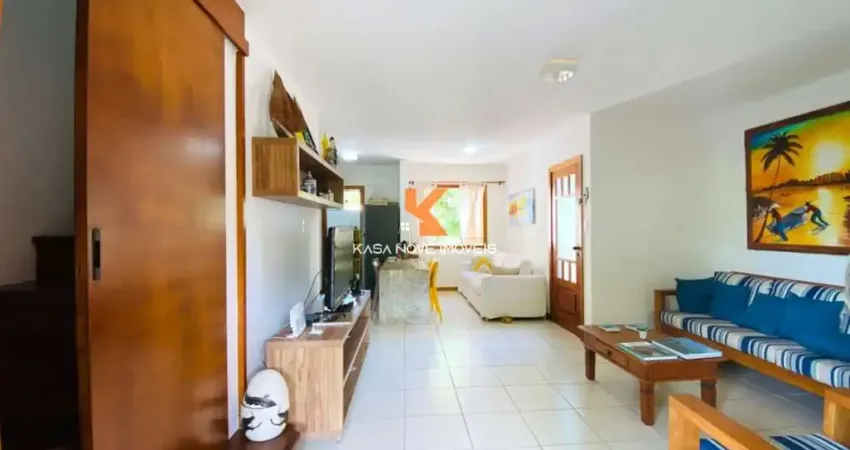 Excelente Casa em Condomínio na Praia do Forte Mata de São João-BA: 3 Quartos, 2 Suítes, 2 Salas, 3 Banheiros, 2 Vagas de Garagem!