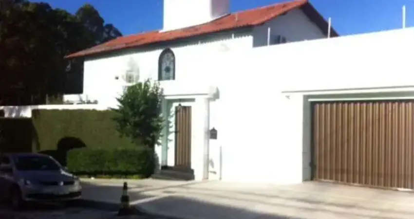 Casa em Condomínio à Venda em Salvador-BA, Itaigara: 4 Quartos, 4 Suítes, 4 Salas, 6 Banheiros, 5 Vagas, 520m².
