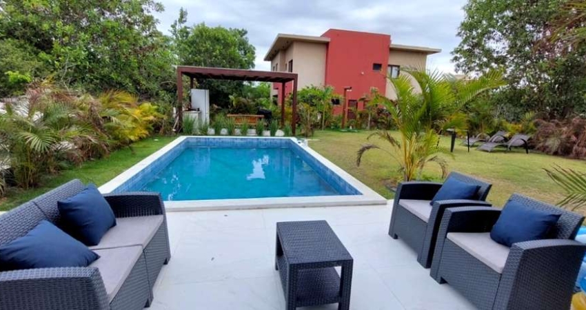 Casa de luxo em condomínio na Costa do Sauípe: 5 quartos, 5 suítes, 2 salas, 7 banheiros, 6 vagas e 260m² de área.