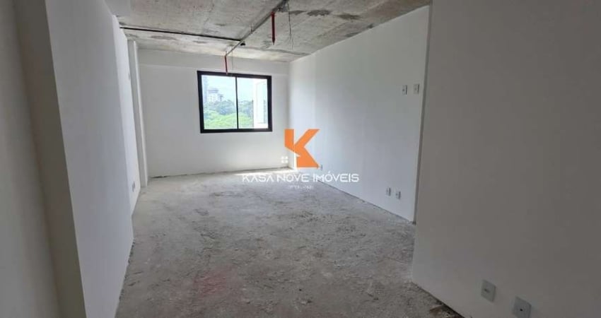 Oportunidade imperdível! Sala comercial à venda em Brotas, Salvador-BA. 28,22m², 1 banheiro e vaga de garagem.