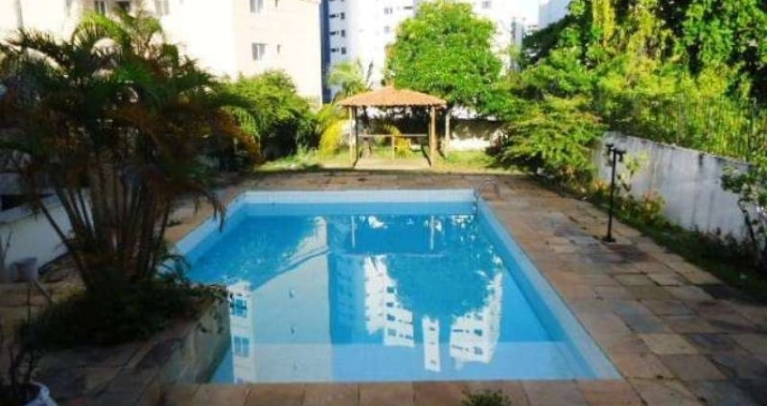 Imóvel de Luxo à Venda em Salvador-BA: Casa no Caminho das Árvores com 7 Quartos e 520m² de Área