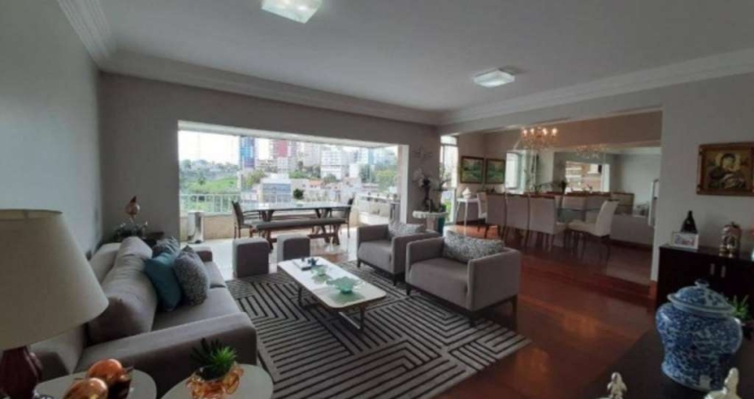 Apartamento  à venda em Ondina, Salvador-BA: 4 quartos, 2 suítes, 3 salas, 5 banheiros, 2 vagas, 210m². Venha conferir!