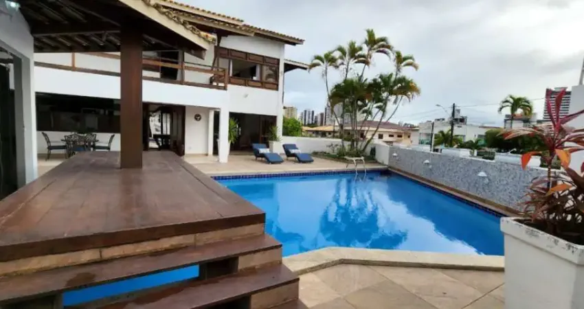 Casa de Luxo à Venda em Condomínio Exclusivo no Itaigara: 5 Quartos, 5 Suítes, 3 Salas, 4 Banheiros, 6 Vagas, 687m² de Área!