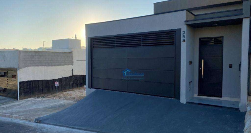 Casa com acabamento fino no Bairro Monte Carlo