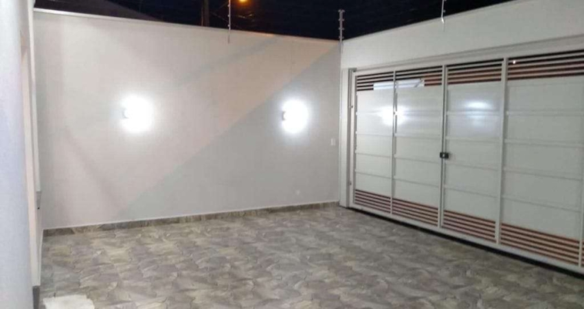 Casa com 2 dormitórios à venda, 75 m² por R$ 420.000,00 - Residencial Vila Martins - Salto/SP