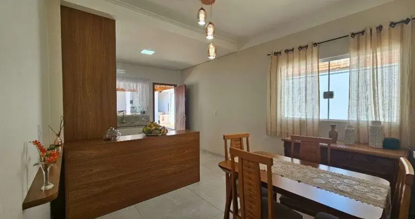 Casa com 2 dormitórios à venda, 174 m² por R$ 850.000,00 - Vila Avaí - Indaiatuba/SP