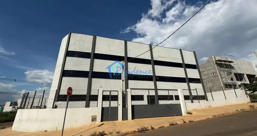 Galpão Industrial no Europark Comercial – Estrutura Completa e Moderna!