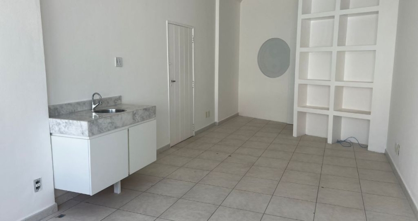 Sala Comercial no Centro, Ed Clube Juiz de Fora, Pacote de Locação R$ 1.200,00/mês.