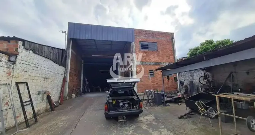 Casa comercial com 2 salas à venda no Jardim Betânia, Cachoeirinha
