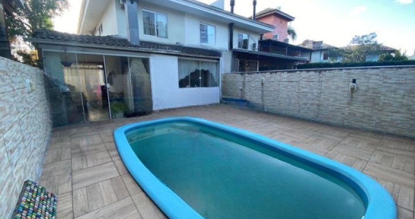 Casa 3 Dort  c 1 suíte.  Financiável com Piscina Campeche