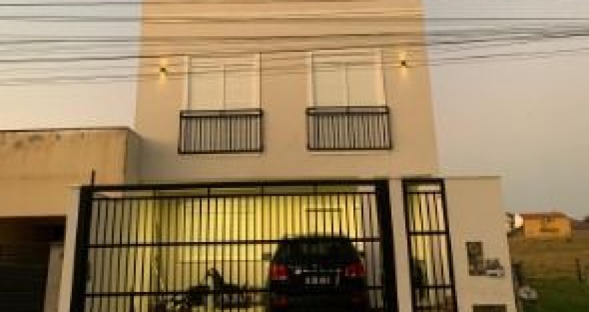Casa Nova Moderna no Coração do Campeche Fácil acesso s/ transito