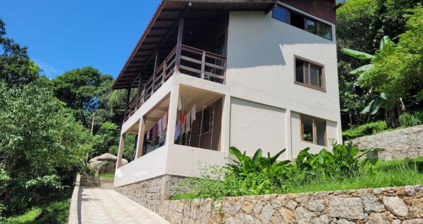 Preço de Ocasião, Casa Linda, Segura, Tranquila e Espaçosa